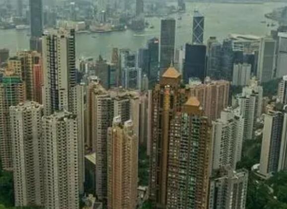 在香港 1000 万可以买到什么样的房子？70 平