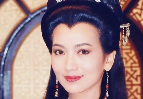 赵雅芝 20 岁到 69 岁各时期容貌变化，这才是真正的神颜，女神之最
