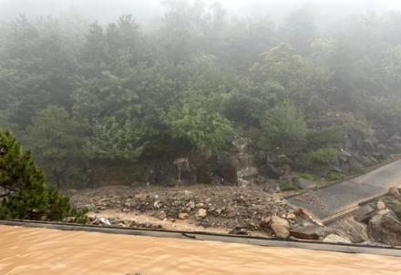 暴雨冲垮京城最贵酒店  第5张