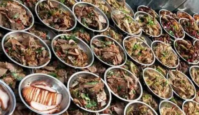 四川农村坝坝宴，杀猪摆 30 桌流水席，传统川菜居然不辣？